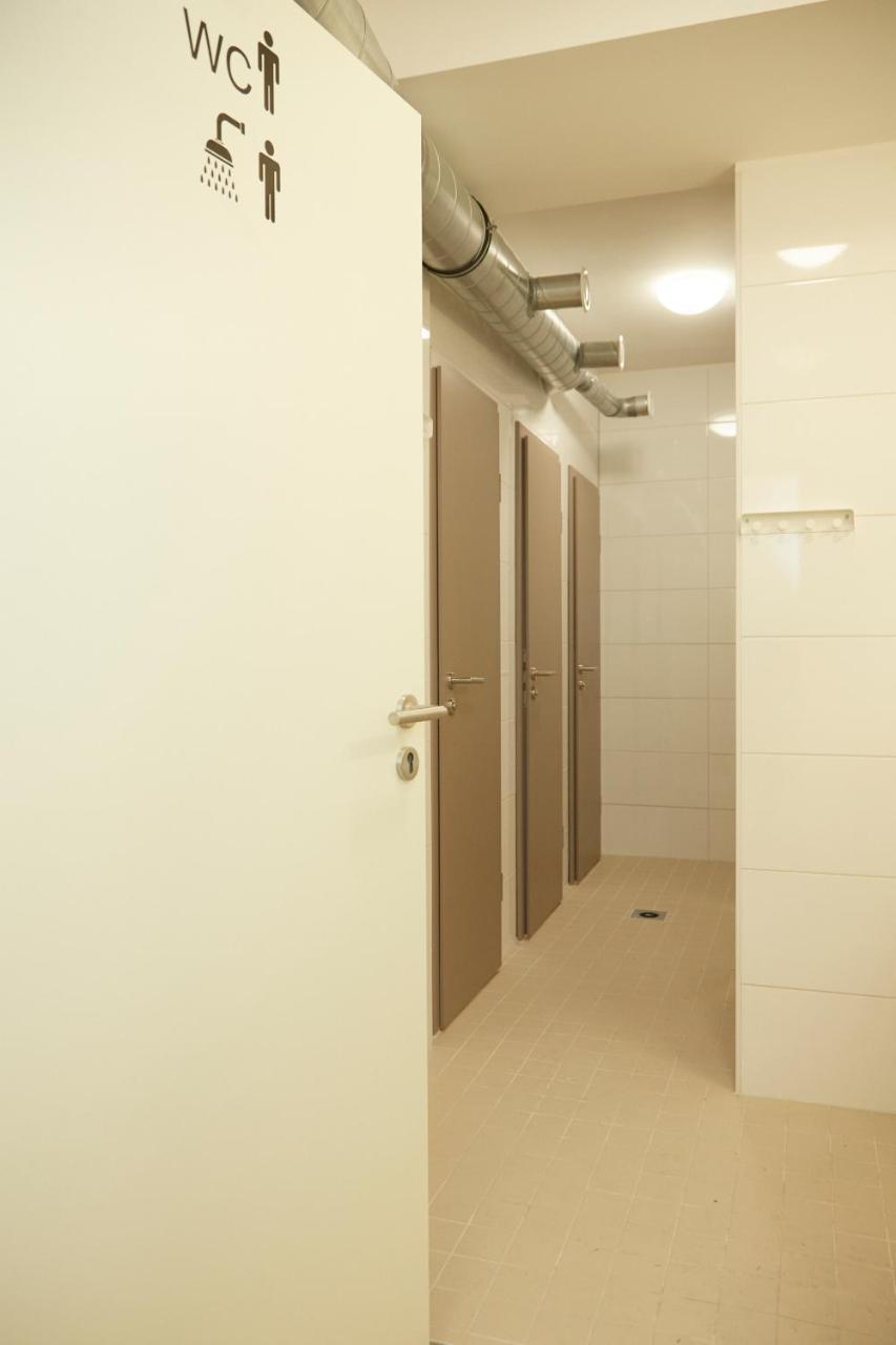 Rixhouse Hostel Берлин Екстериор снимка